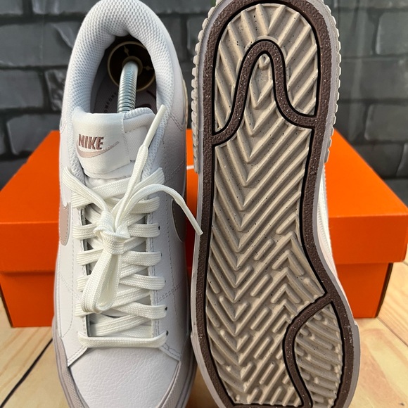 Nike Court Legacy Lift - Picture 8 of 10